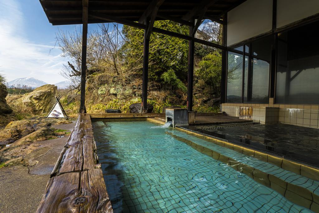 Kagoiwa Onsen Ryokan Никко Экстерьер фото